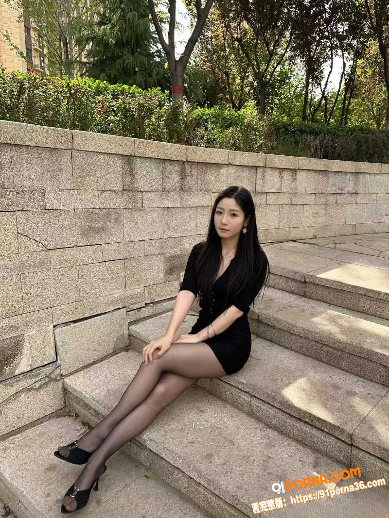 极品巨乳大四学姐春节背着...（1）