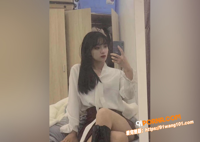 高颜值御姐 自拍视频被曝...（1）