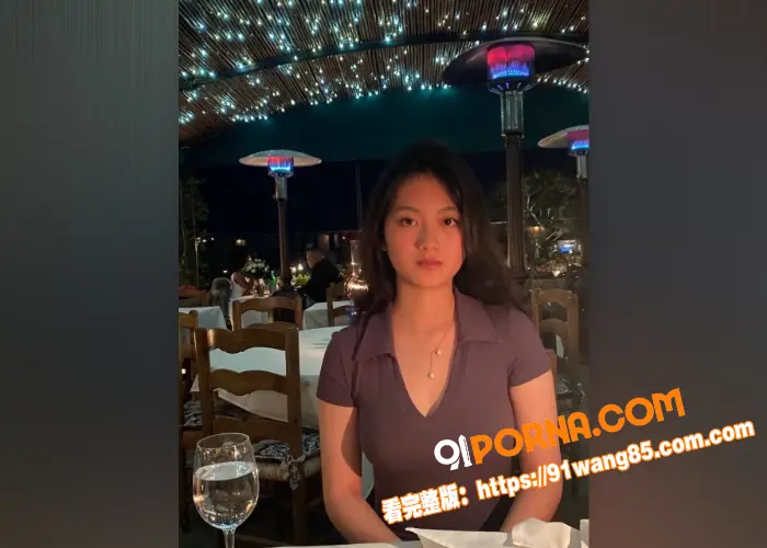 江苏高颜值母狗被富二代包...（2）