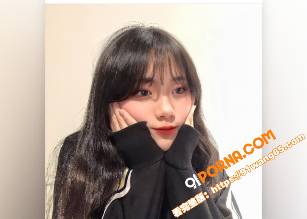 台湾高颜值美女 被情侣冒...（2）