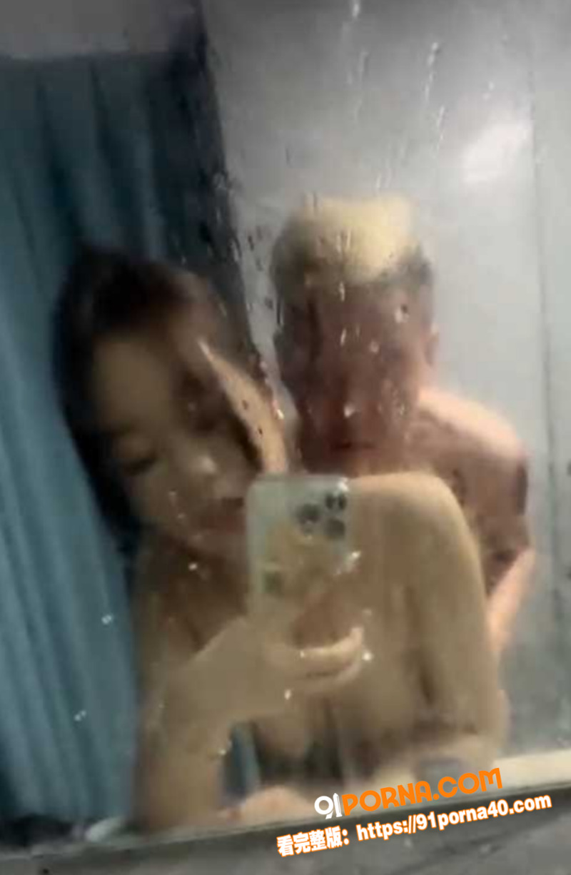 湖南精神小妹 刘娜 性爱...（1）